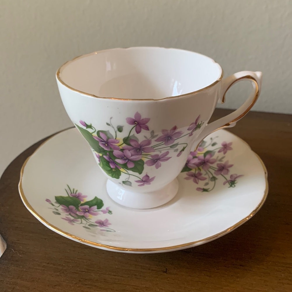 Royal Sutherland Fine Bone China Tea cup and Saucer